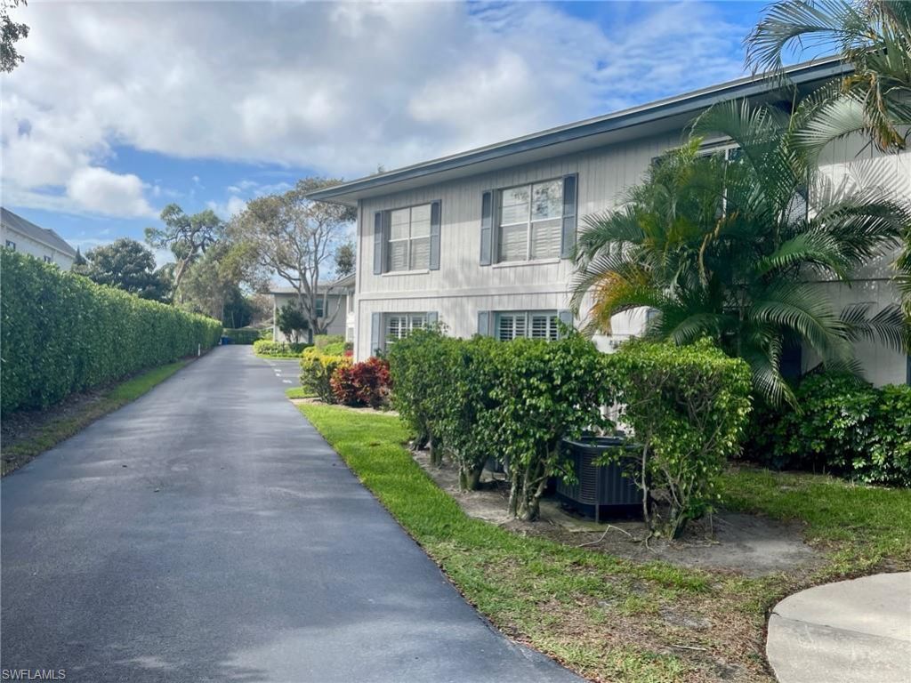 3300 Binnacle Dr, Unit 205, Naples, FL 34103 Photo