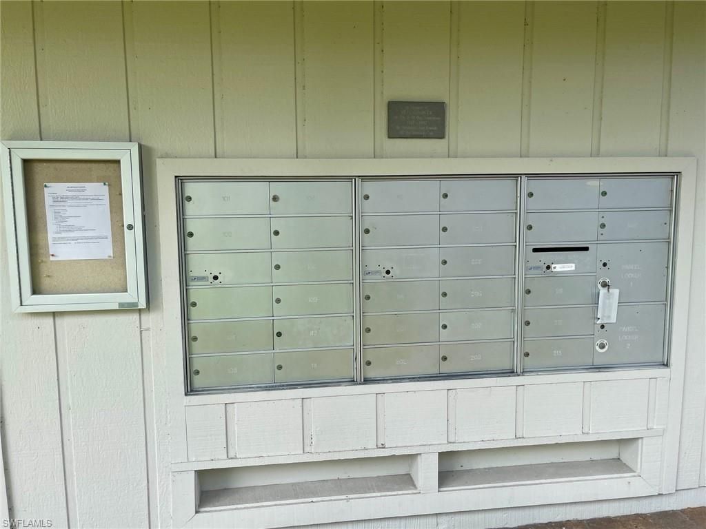 3300 Binnacle Dr , Unit 205, Naples, FL 34103 Photo