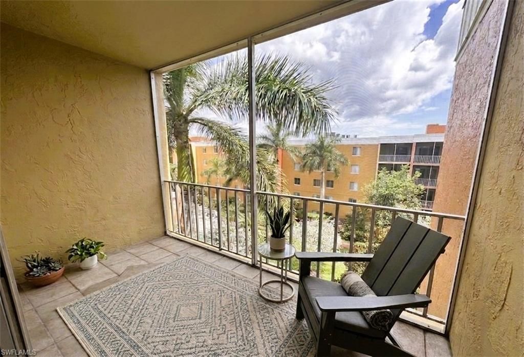 2366 E Mall Dr, Unit 514, Fort Myers, FL 33901 Photo