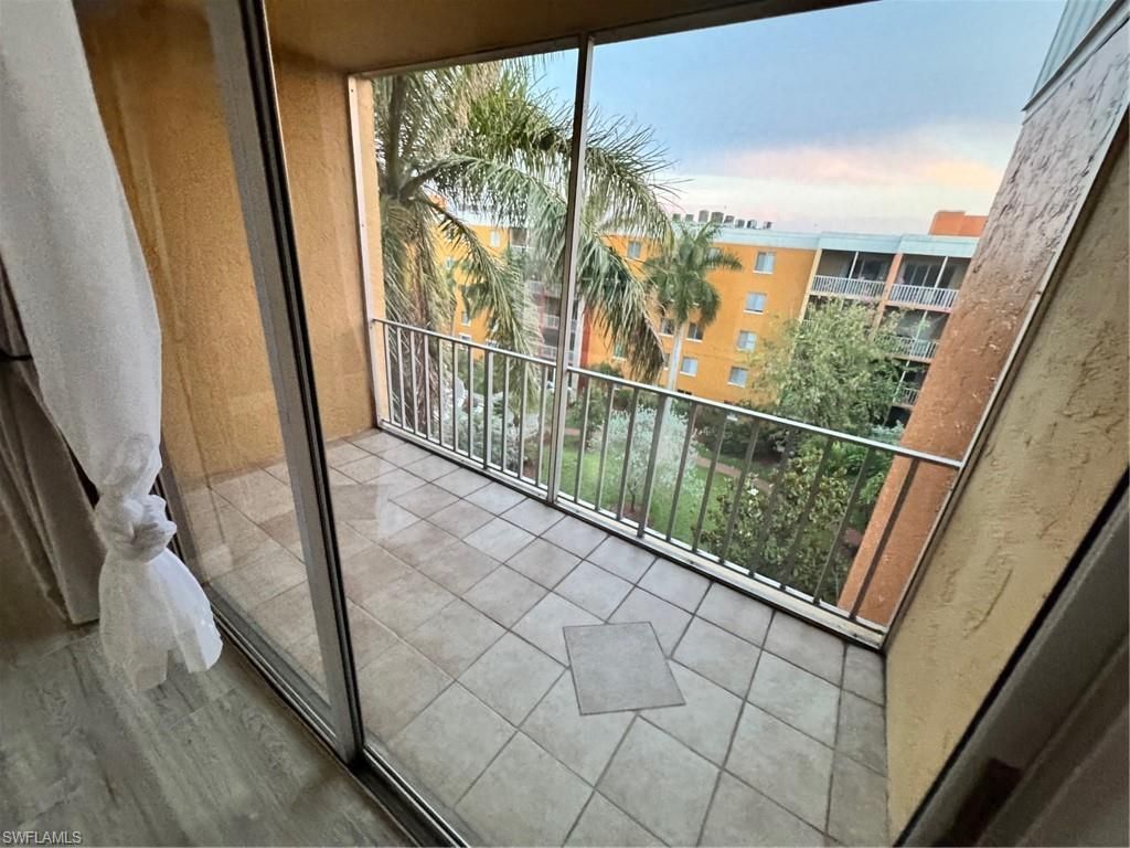 2366 E Mall Dr , Unit 514, Fort Myers, FL 33901 Photo