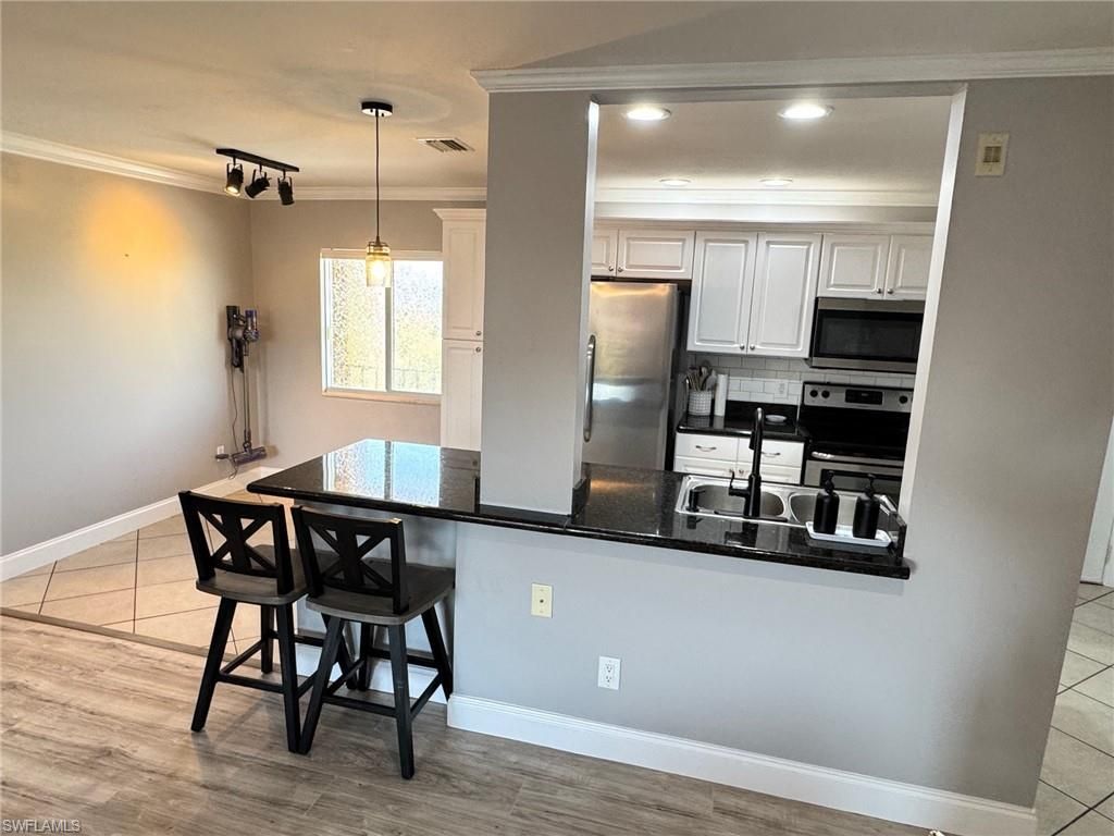 2366 E Mall Dr , Unit 514, Fort Myers, FL 33901 Photo