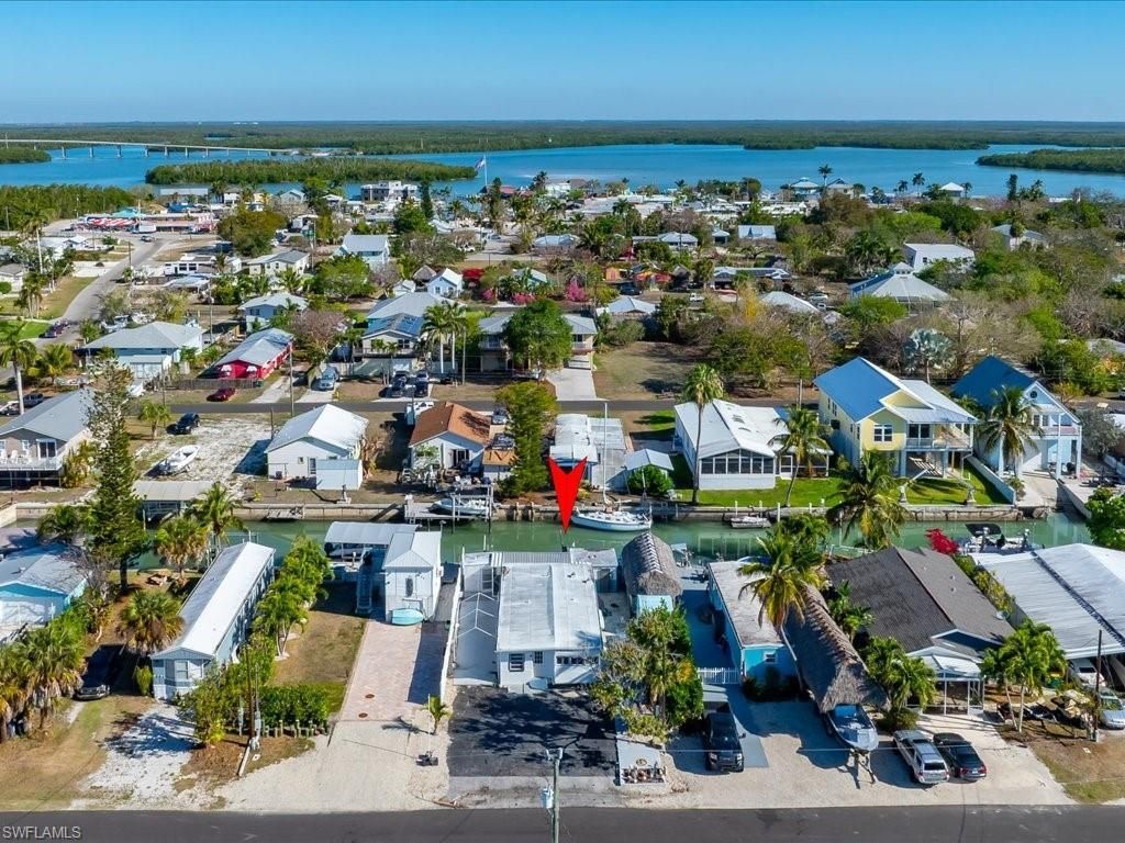 657 Palm Ave E, Goodland, FL 34140 Photo