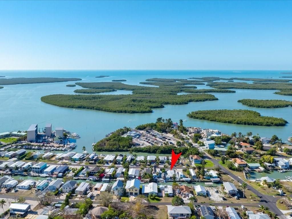 657 Palm Ave E, Goodland, FL 34140 Photo