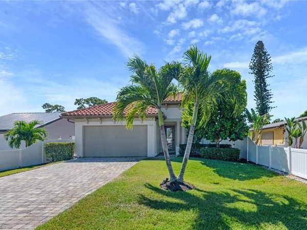 730 95th AVE N, NAPLES, FL 34108