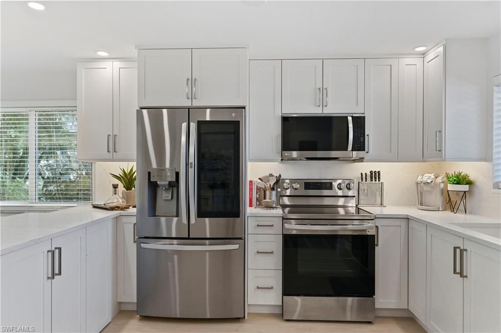 1686 Blue Point Ave , Unit B5, Naples, FL 34102 Photo