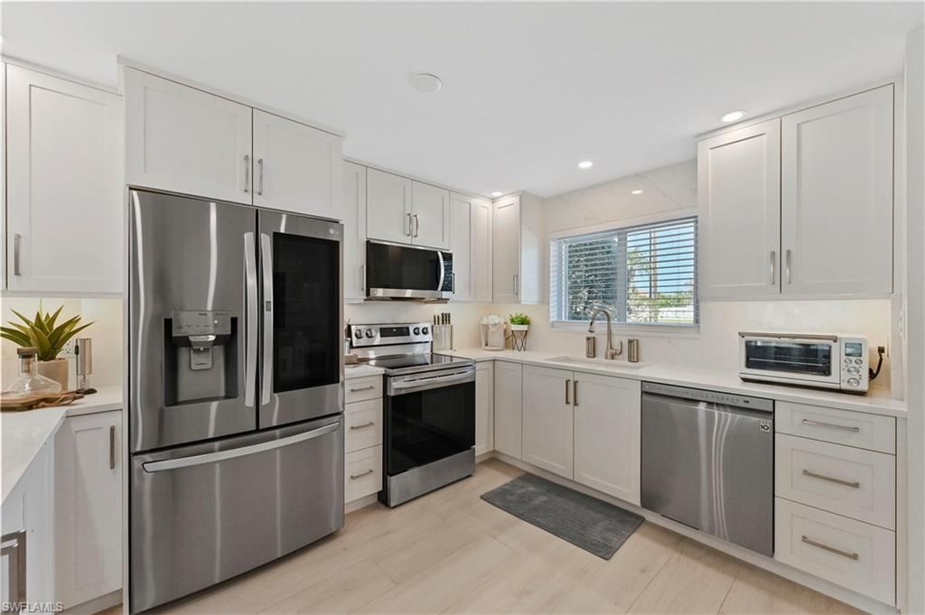 1686 Blue Point Ave , Unit B5, Naples, FL 34102 Photo