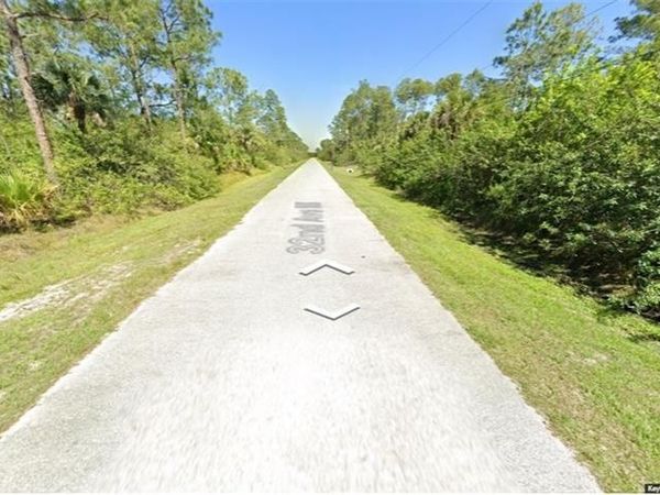 4669 32nd AVE SE, NAPLES, FL 34117