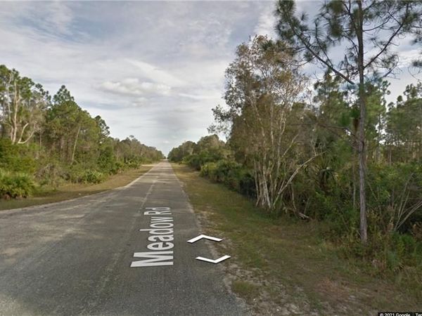 2608 Meadow RD , LEHIGH ACRES, FL 33974