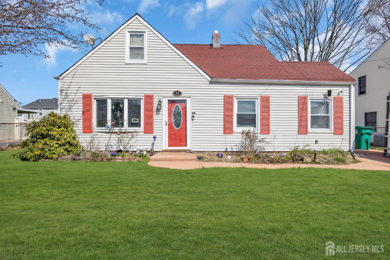 17 Hillcrest Avenue , Edison, NJ 08817 Main Photo