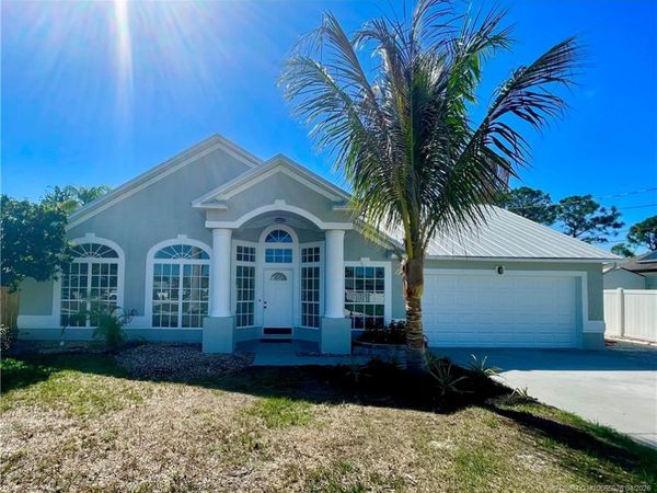 4690 SW Babylon Street, Port St Lucie, FL 34953