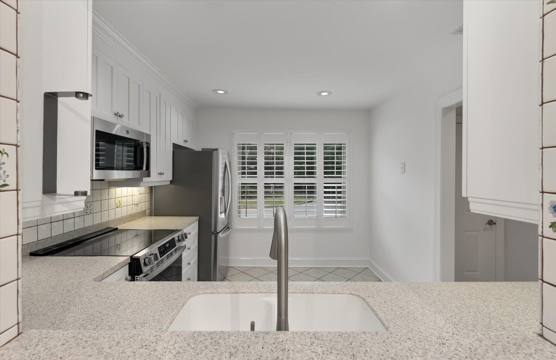 321 Lapwing Lane Photo 7