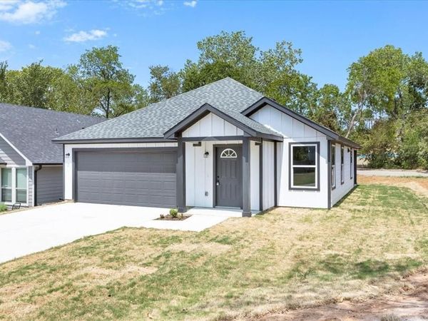 415 E Monterey Street, Denison, TX 75021