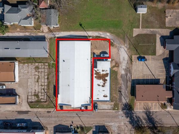 105 Locust Street , Winnsboro, TX 75494