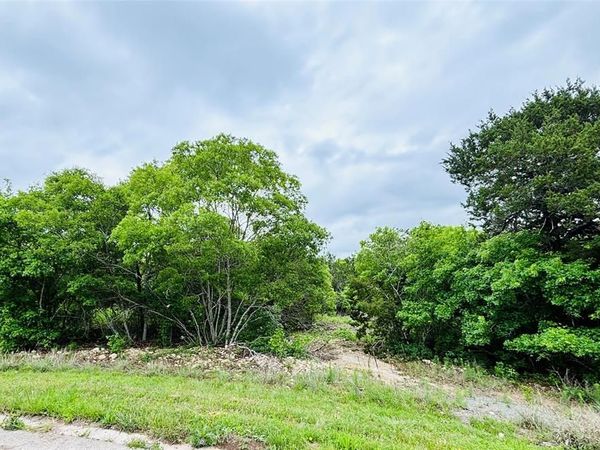 8505 Shetland Court W, Cleburne, TX 76033