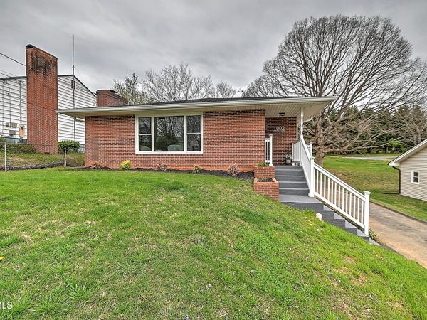 1002 Lincoln Avenue, Johnson City, TN 37604