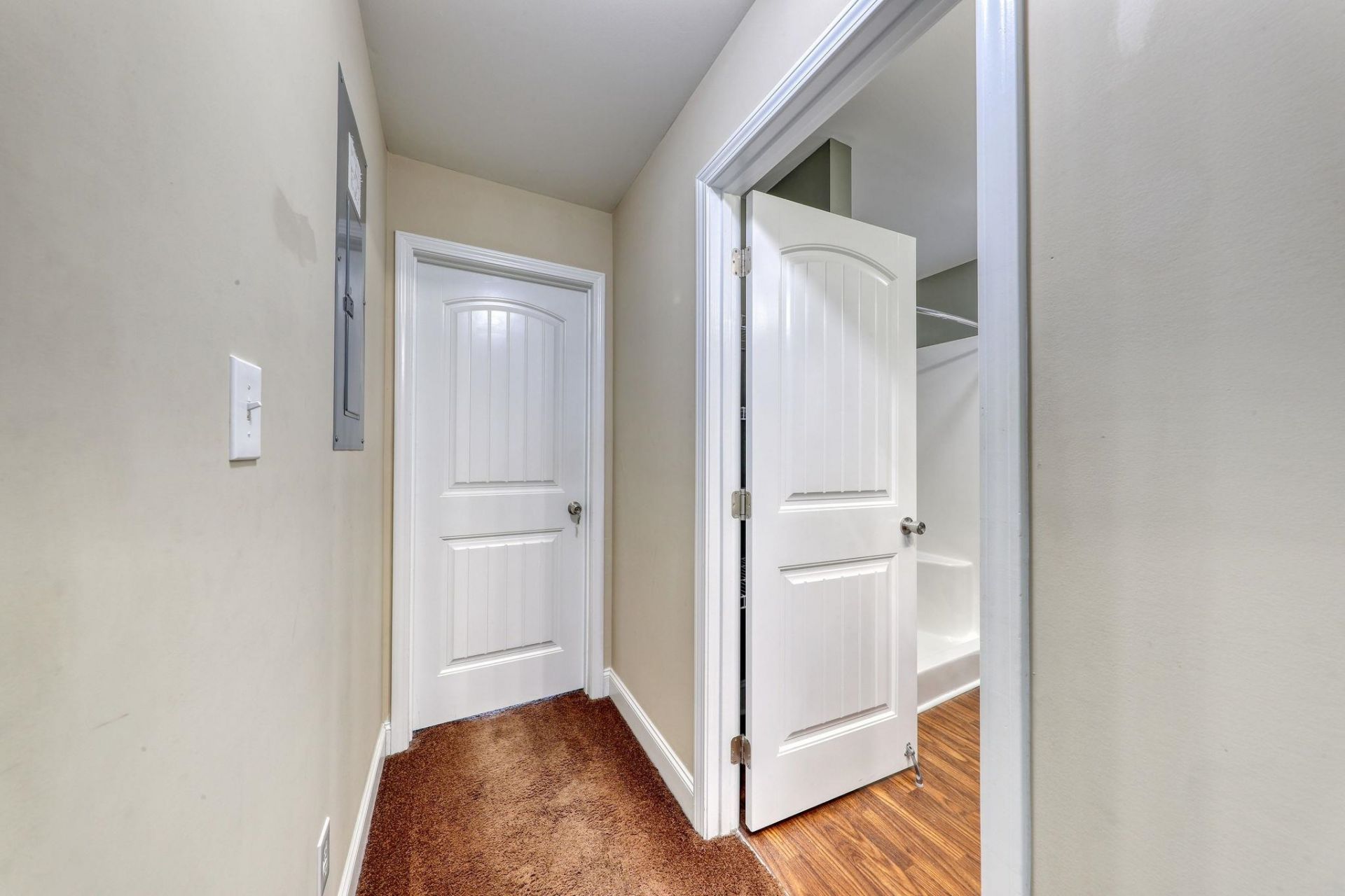 297 Weyburn St. Photo 12