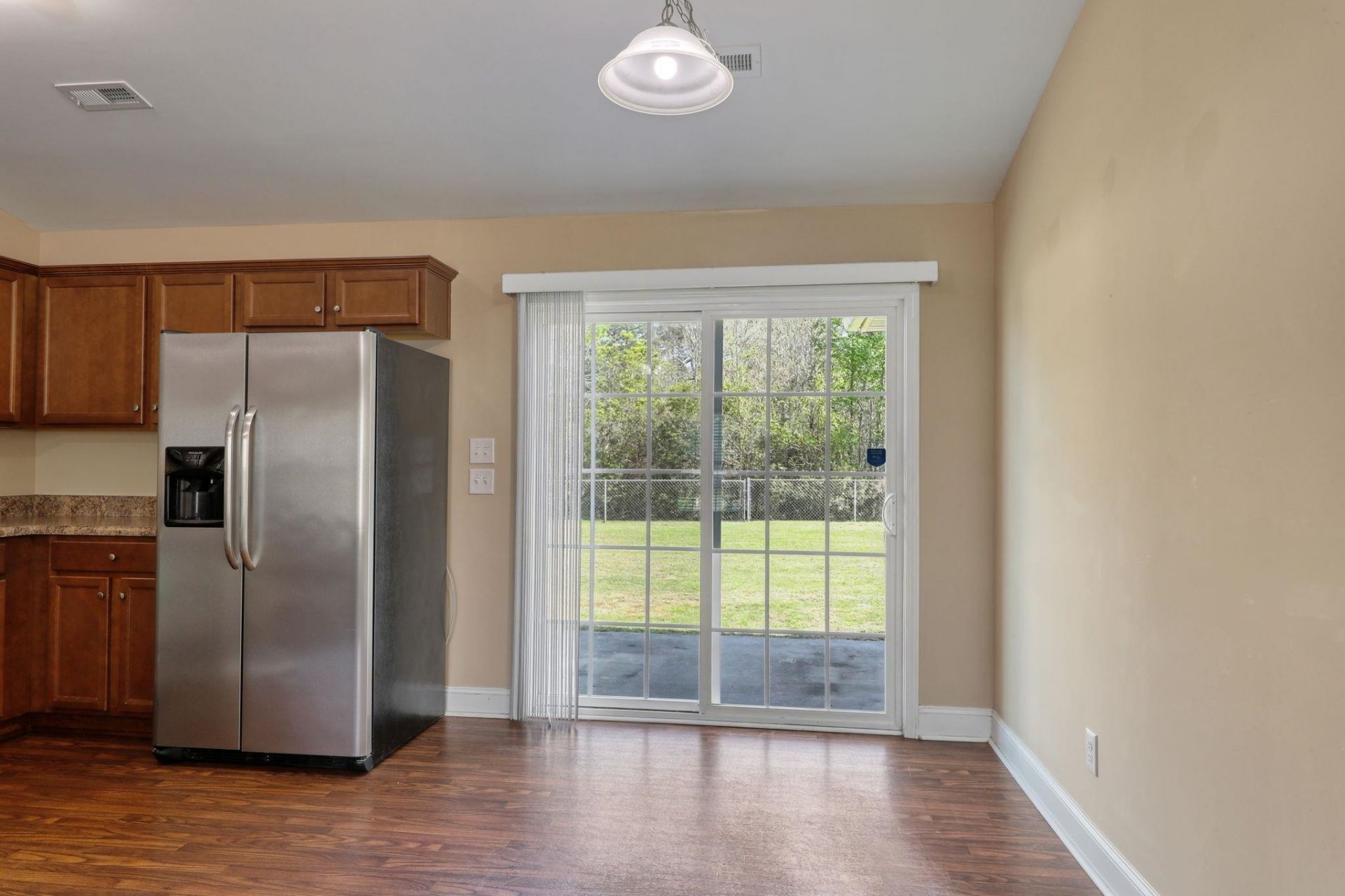 297 Weyburn St. Photo 25