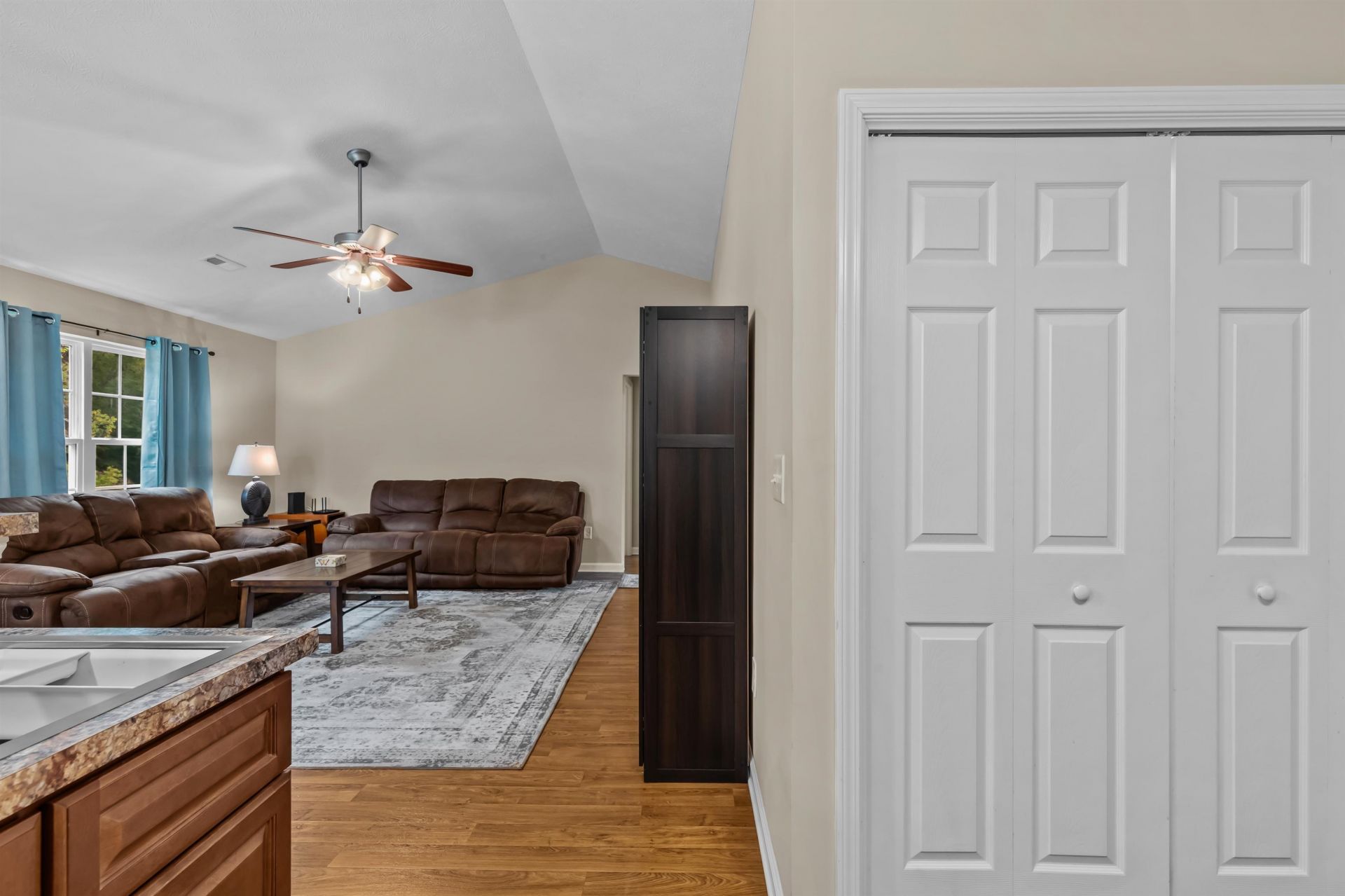 2452 Summerhaven Loop Photo 19