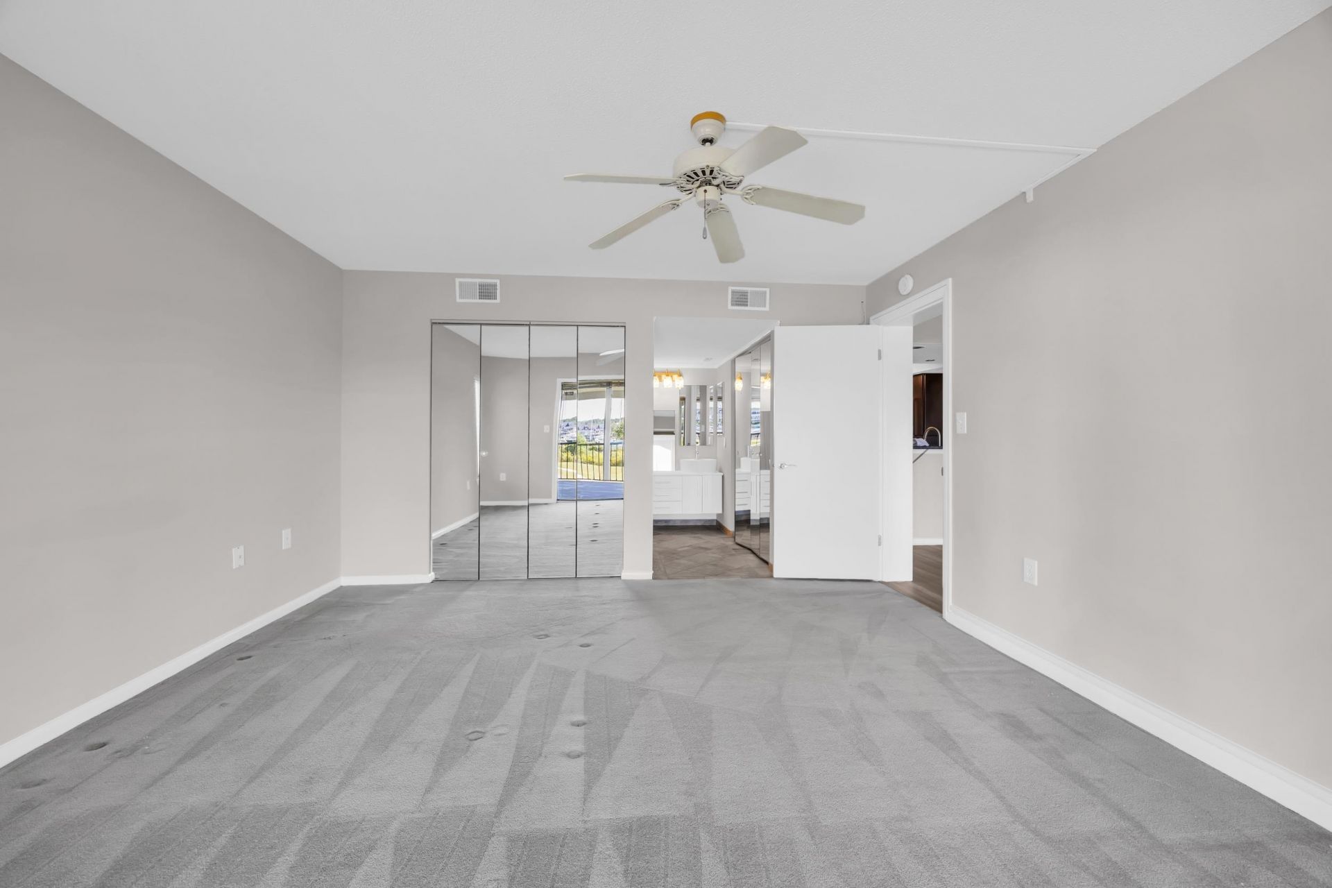 4440 Nassau Ct. Photo 9