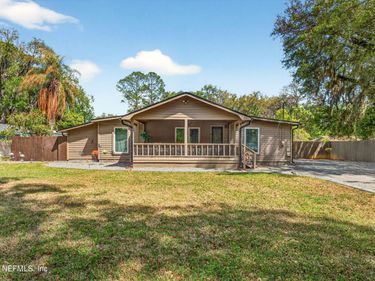 3561 CAPPER Road, Jacksonville, FL 32218