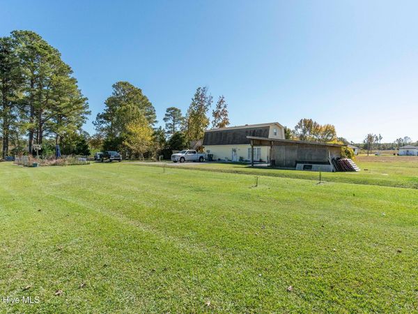 198 Jefferson Road, Lake Waccamaw, NC 28450