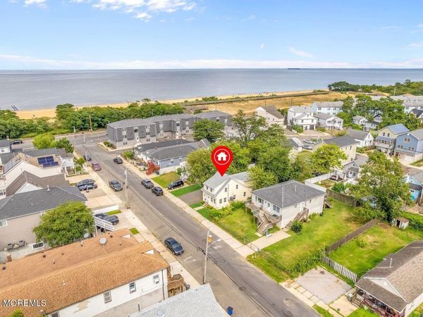 16 Bayview Avenue, Keansburg, NJ 07734