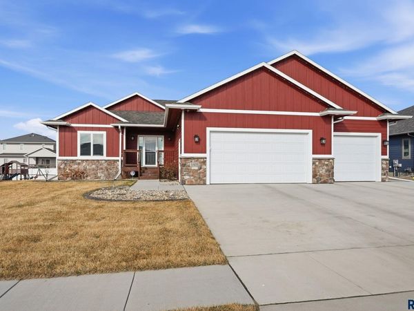 4405 S Sawtooth Trl, Sioux Falls, SD 57110