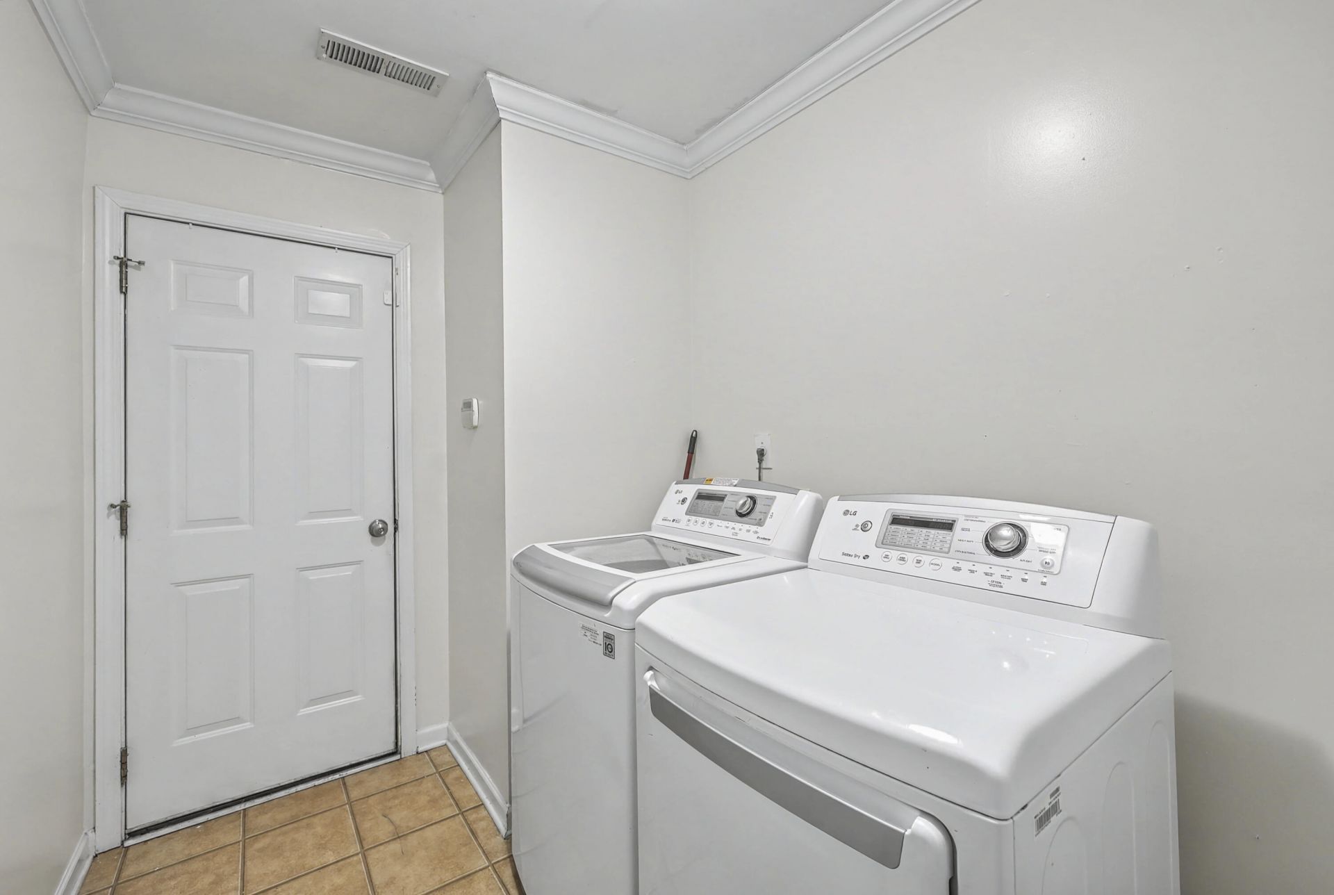 4956 Bishop Green Lane Photo 16