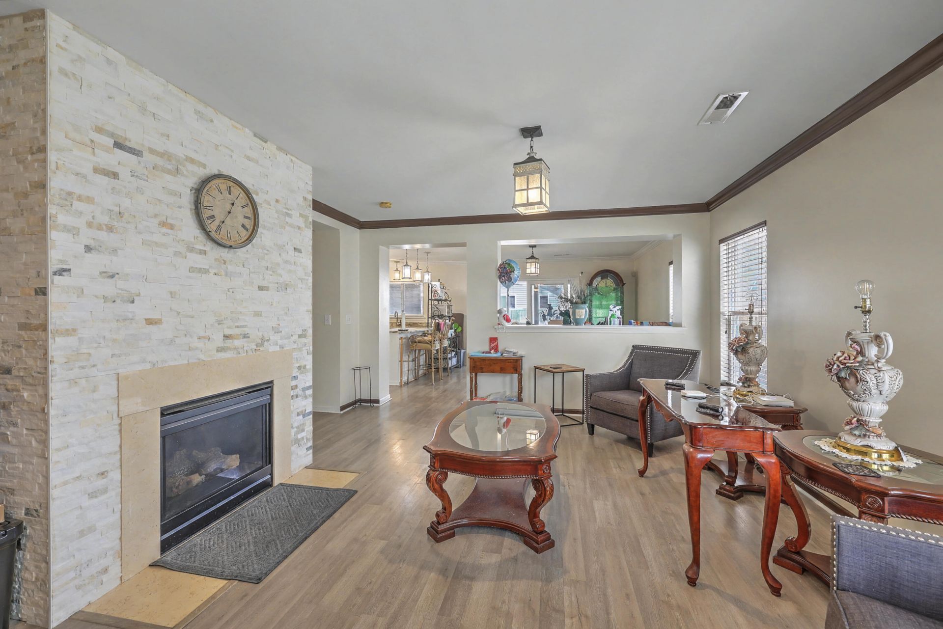 4956 Bishop Green Lane Photo 2