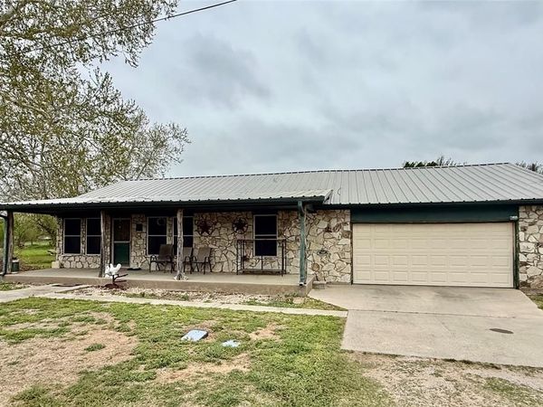 555 S Allen Street, Boyd, TX 76023