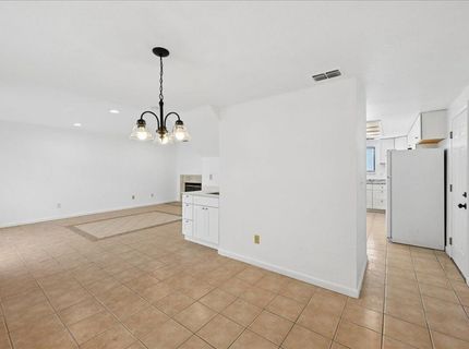6830 Calvine Rd, Sacramento, CA 95823 Photo
