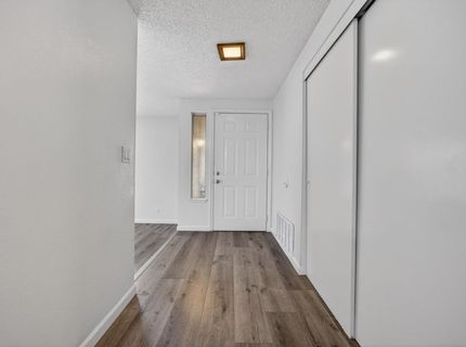 6975 Casa Del Este Way, Sacramento, CA 95828 Photo