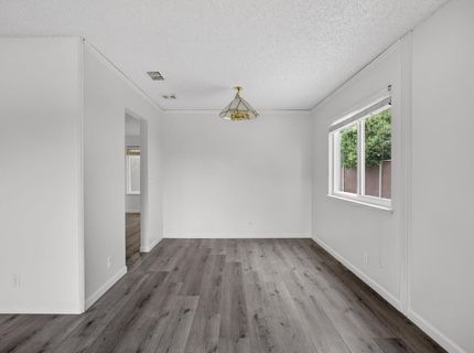 6975 Casa Del Este Way, Sacramento, CA 95828 Photo