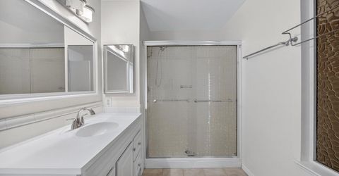 6975 Casa Del Este Way, Sacramento, CA 95828 Photo