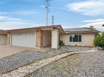 6975 Casa Del Este Way, Sacramento, CA 95828 Photo