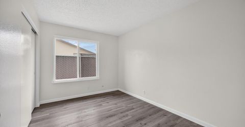 6975 Casa Del Este Way, Sacramento, CA 95828 Photo