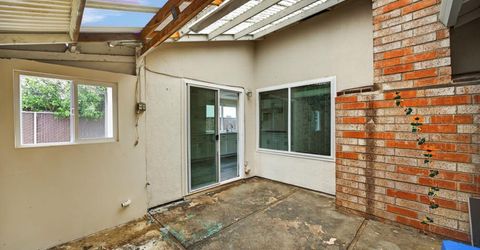 6975 Casa Del Este Way, Sacramento, CA 95828 Photo