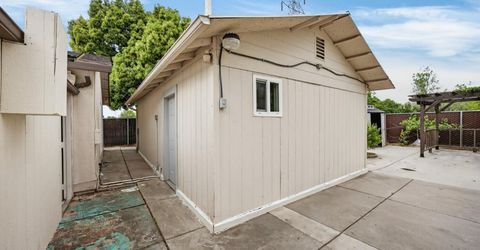 6975 Casa Del Este Way, Sacramento, CA 95828 Photo