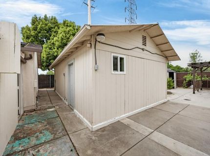 6975 Casa Del Este Way, Sacramento, CA 95828 Photo