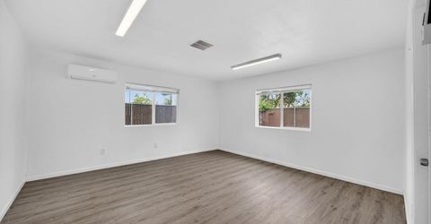 6975 Casa Del Este Way, Sacramento, CA 95828 Photo