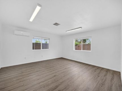 6975 Casa Del Este Way, Sacramento, CA 95828 Photo