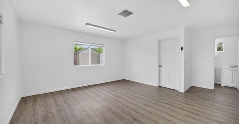 6975 Casa Del Este Way, Sacramento, CA 95828 Photo