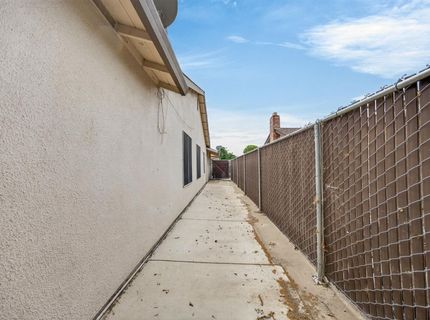 6975 Casa Del Este Way, Sacramento, CA 95828 Photo