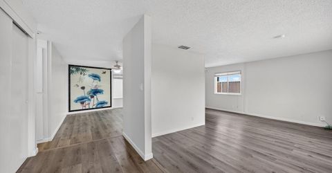 6975 Casa Del Este Way, Sacramento, CA 95828 Photo