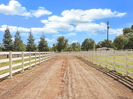 18211 E Jahant Rd, Acampo, CA 95220 Photo