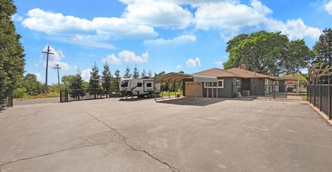 18211 E Jahant Rd, Acampo, CA 95220 Photo