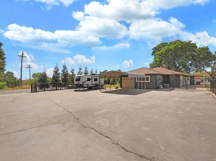 18211 E Jahant Rd, Acampo, CA 95220 Photo