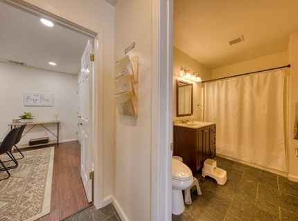 126 Grove St, Roseville, CA 95678 Photo