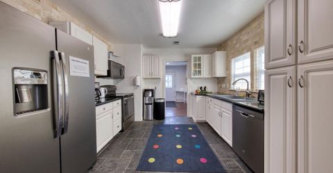 126 Grove St, Roseville, CA 95678 Photo