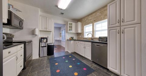 126 Grove St, Roseville, CA 95678 Photo